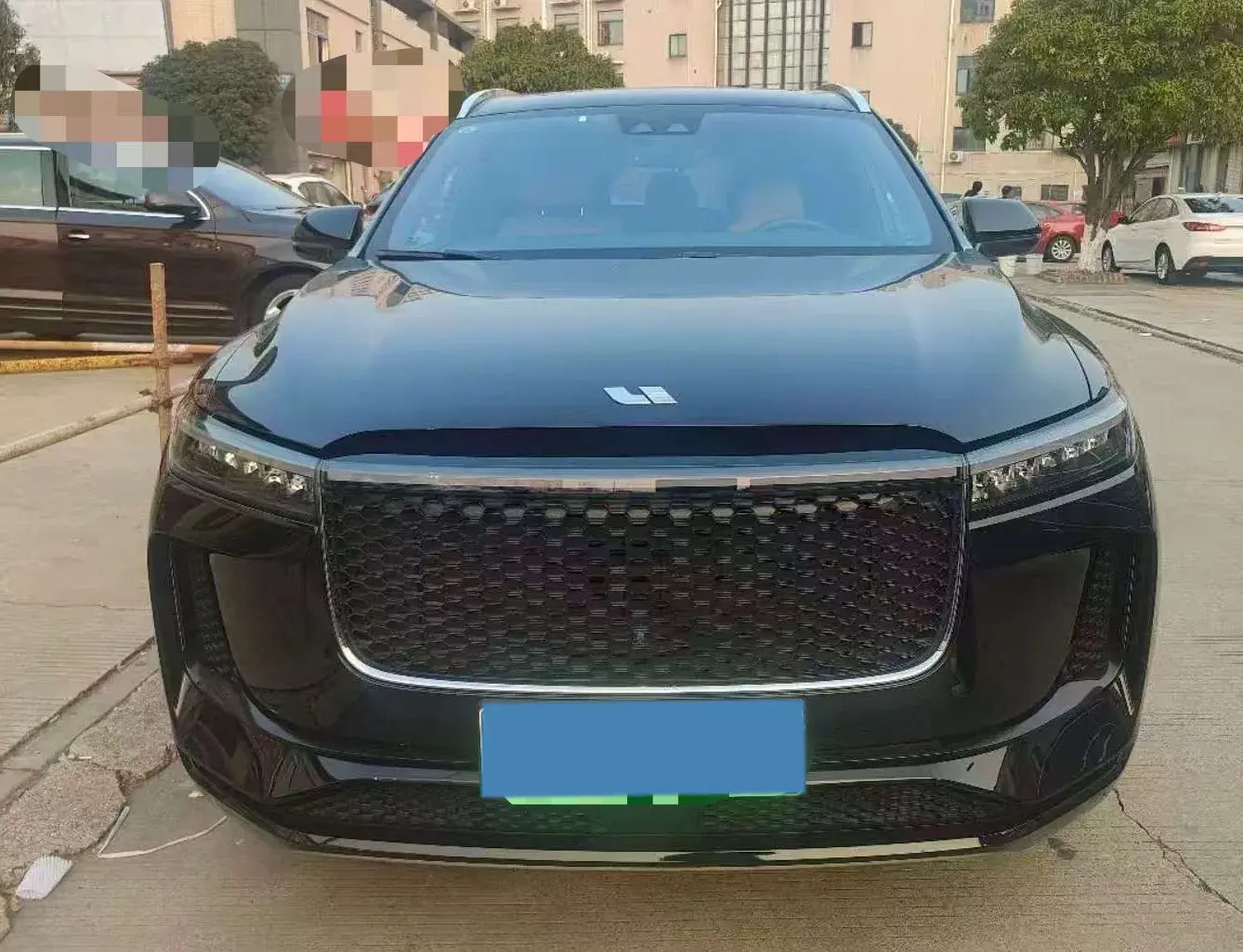 2020 LI ONE thumbnail 2