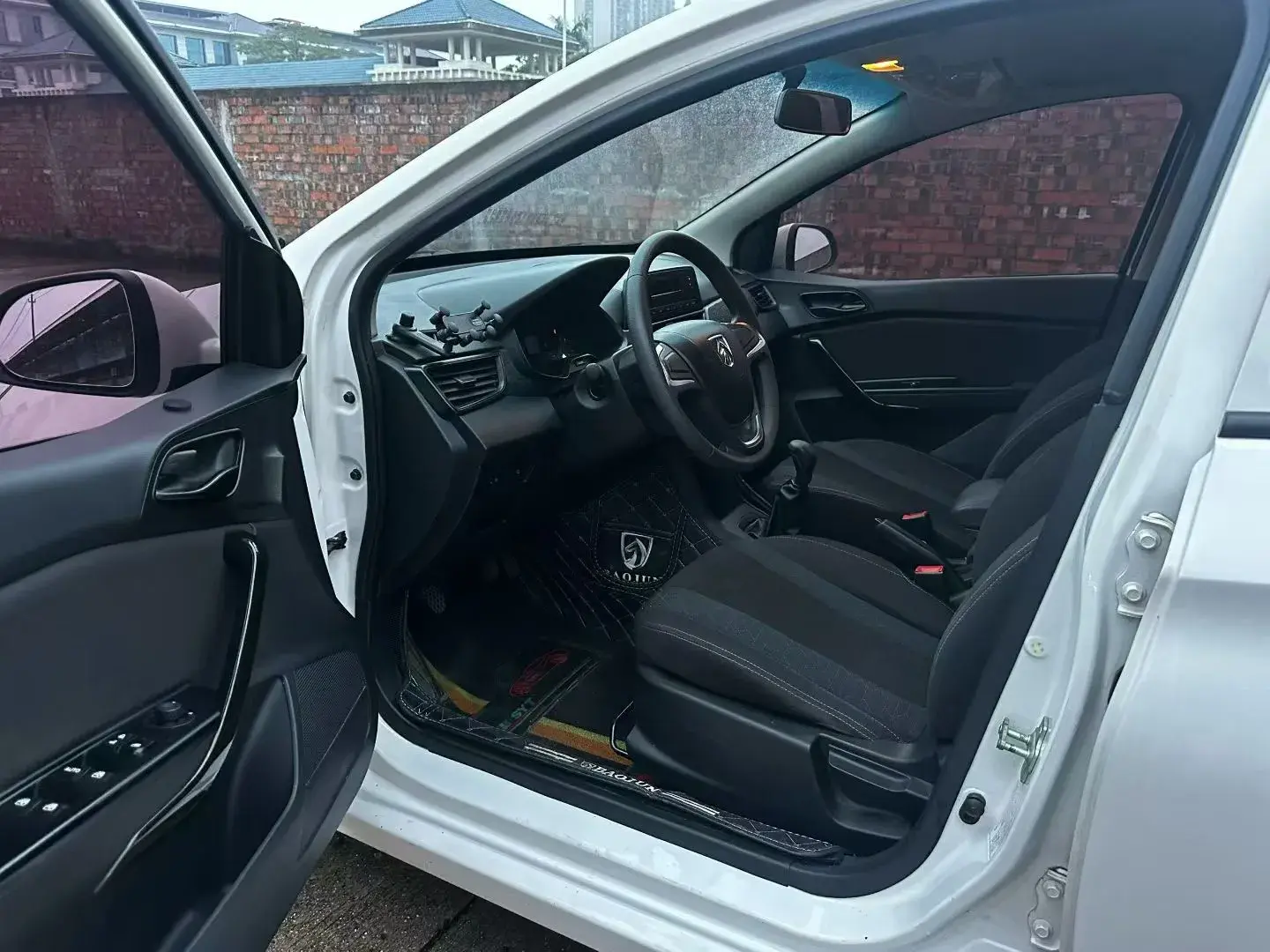 2020 BAOJUN 310 thumbnail 4