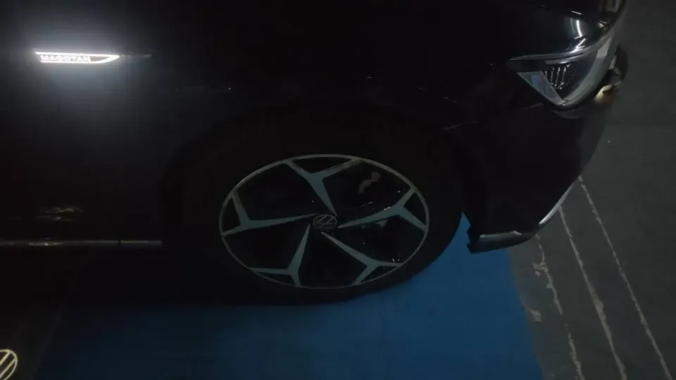 2023 Volkswagen Magotan 2.0T 186HP L4 7DCT,autocango,china used car exporter,china ev exporter,chinese used car exporter,chinese used ev exporter