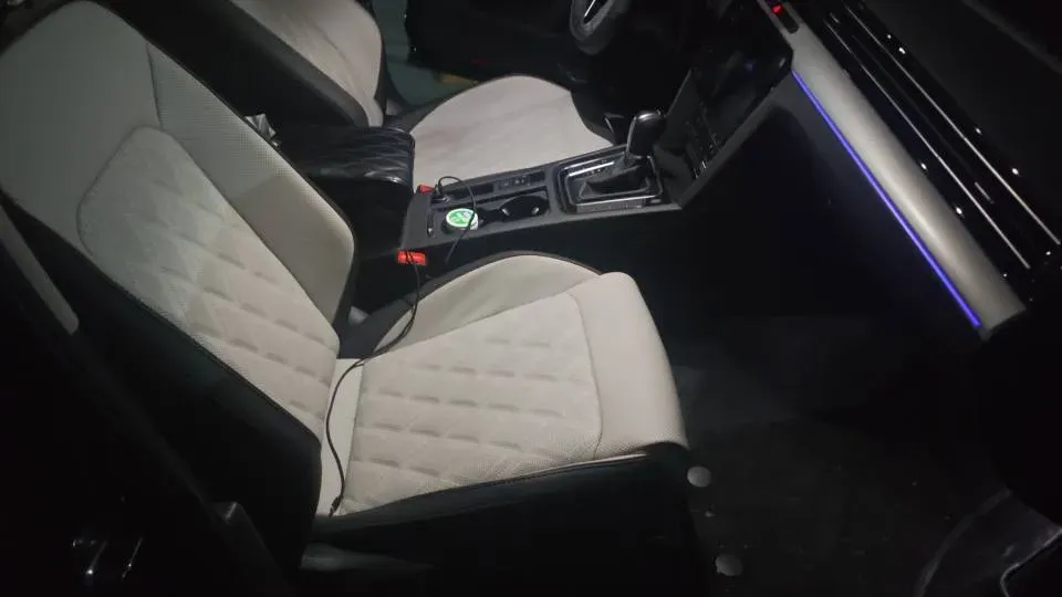 2023 Volkswagen Magotan 2.0T 186HP L4 7DCT,autocango,china used car exporter,china ev exporter,chinese used car exporter,chinese used ev exporter