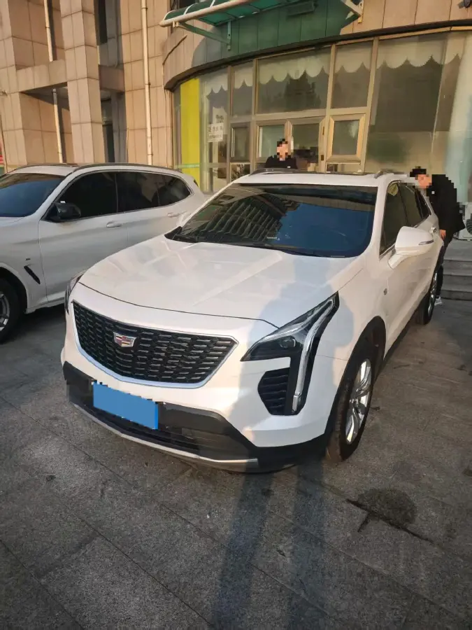 2020 Cadillac XT4 2.0T 241HP L4 9AT