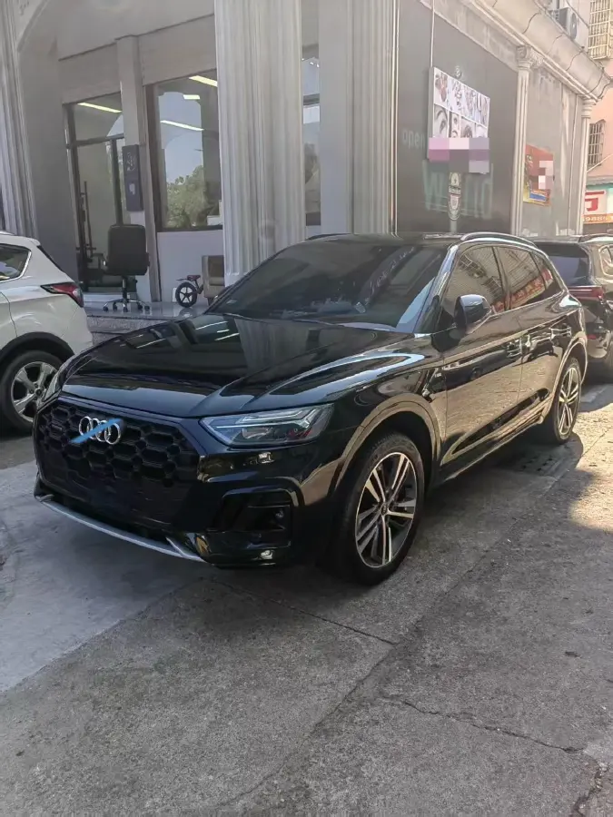 2025 Audi Q5L 2.0T 245HP L4 7DCT