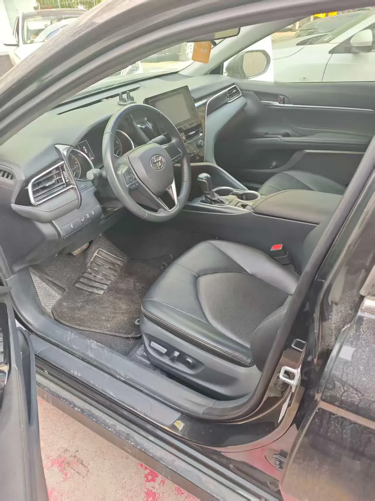 2023 TOYOTA CAMRY thumbnail 4