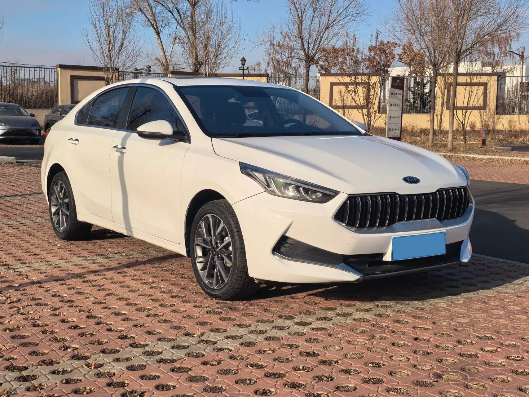 2021 KIA K3 thumbnail 3