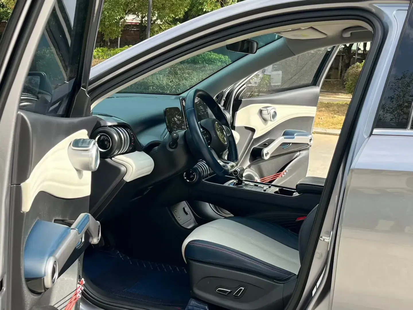 2022 BYD YUAN thumbnail 4