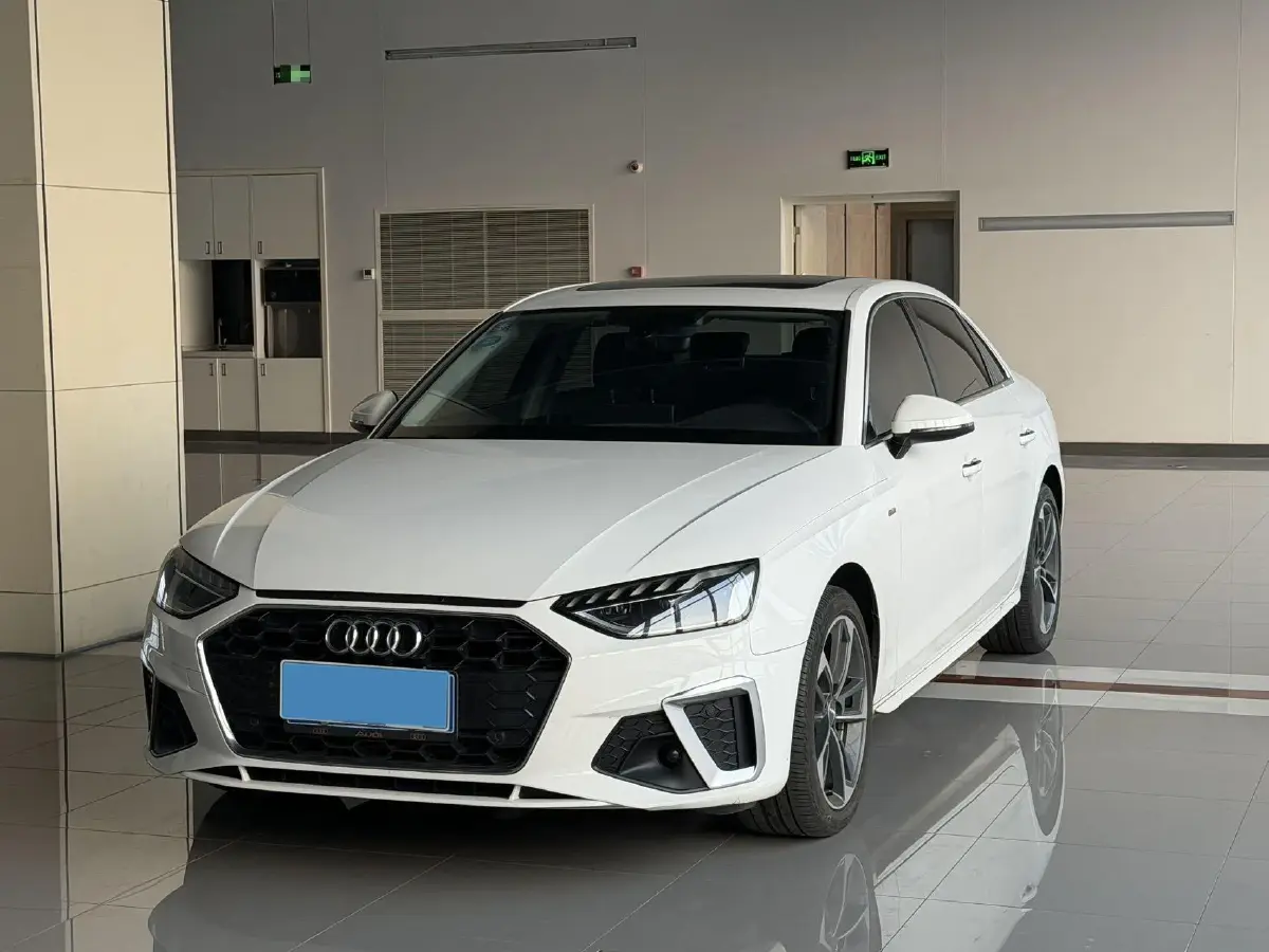 2020 Audi A4L 2.0T 150HP L4 7DCT