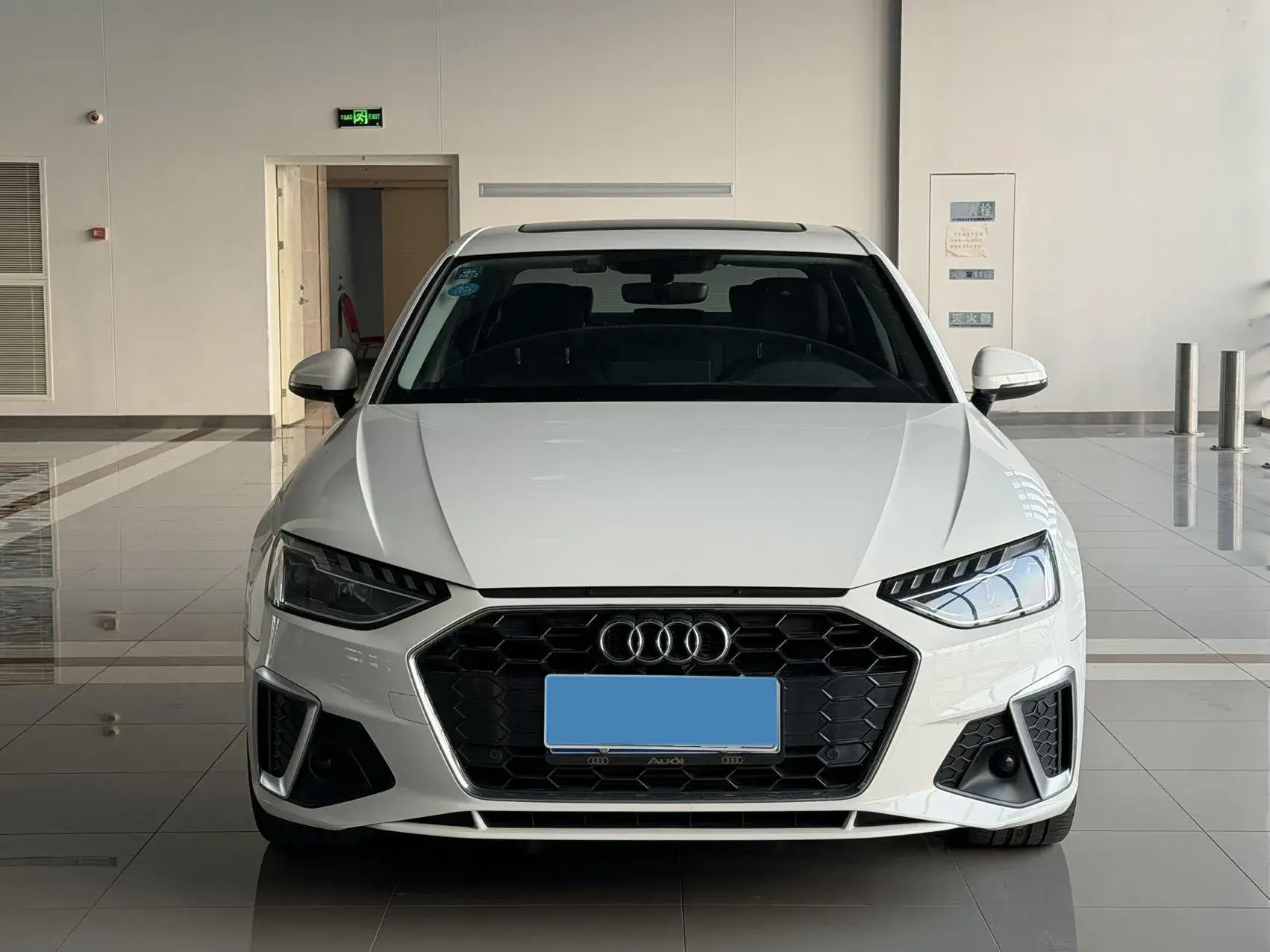 2020 AUDI A4L thumbnail 2