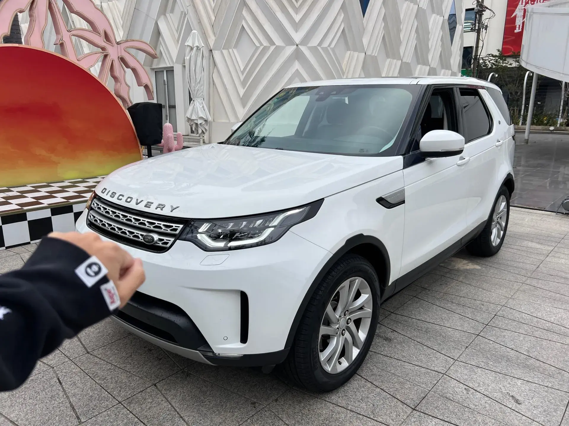 2017 LAND ROVER view 1
