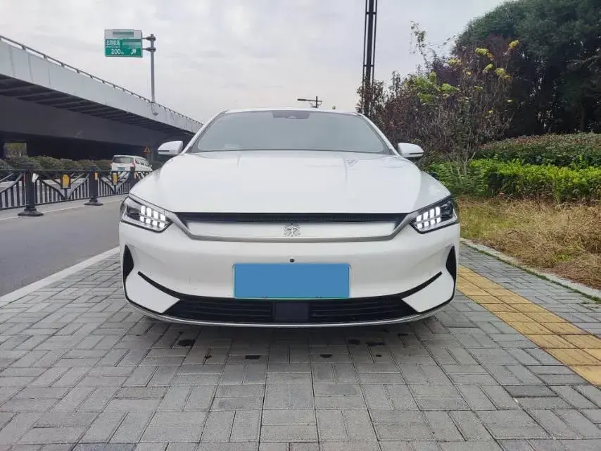 2021 BYD QIN thumbnail 3