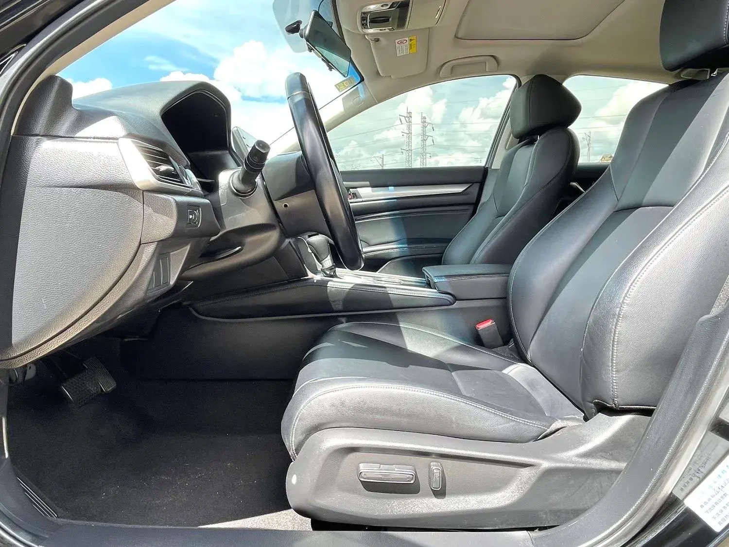 2021 HONDA ACCORD thumbnail 2