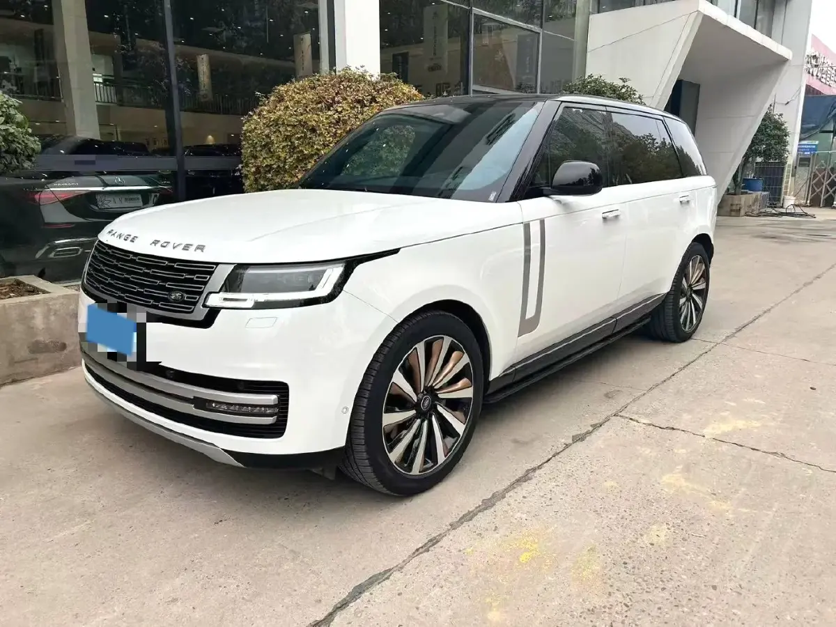2024 Land Rover Range Rover 3.0T 400HP L6 8AT