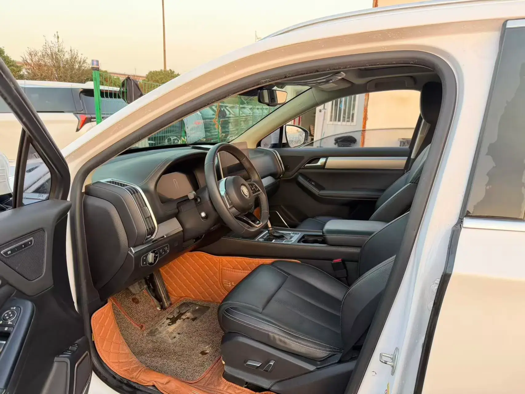 2019 BYD TANG thumbnail 4