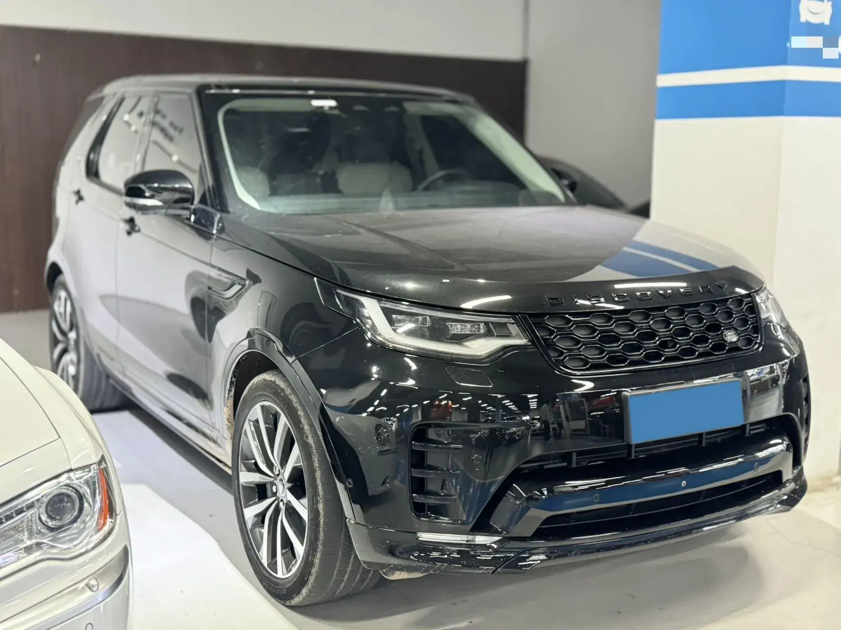 2021 LAND ROVER thumbnail 3
