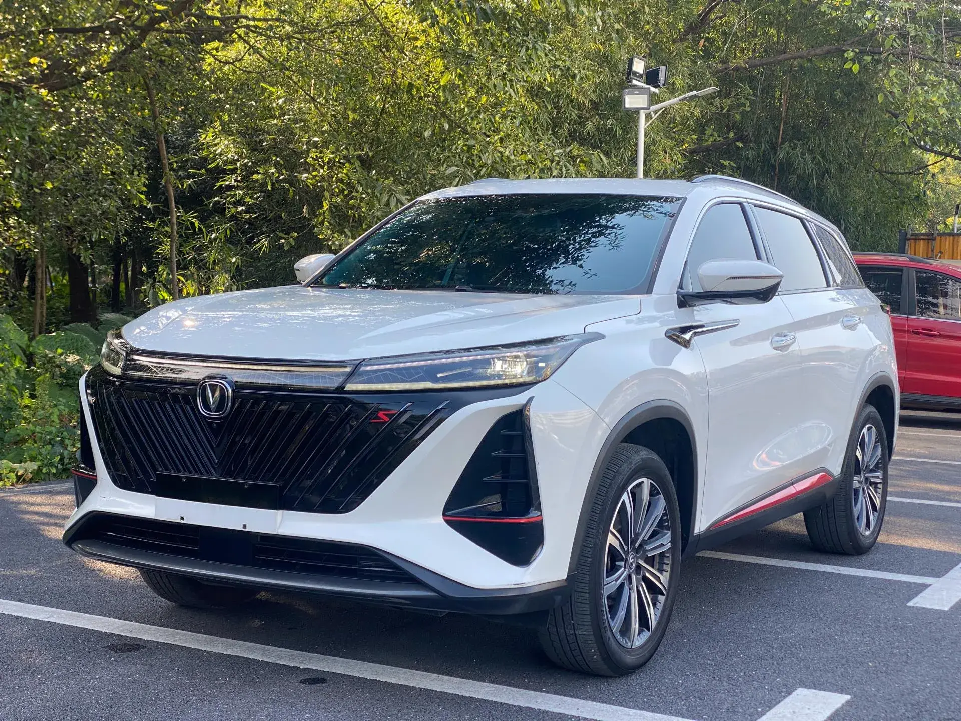 2022 CHANGAN CS75 view 1