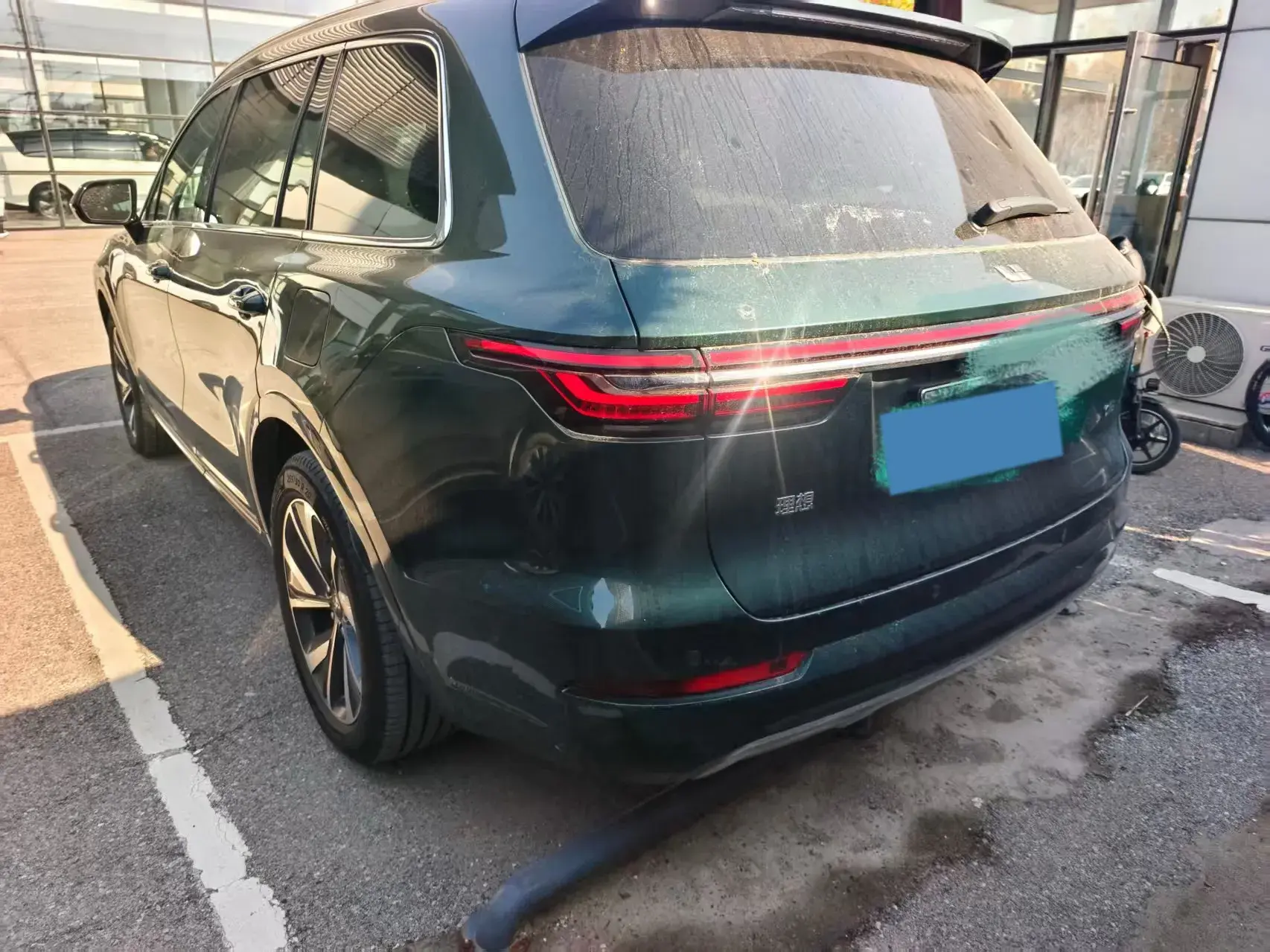 2021 LI ONE thumbnail 2