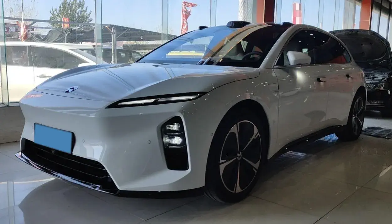 2025 NIO ET5T BEV