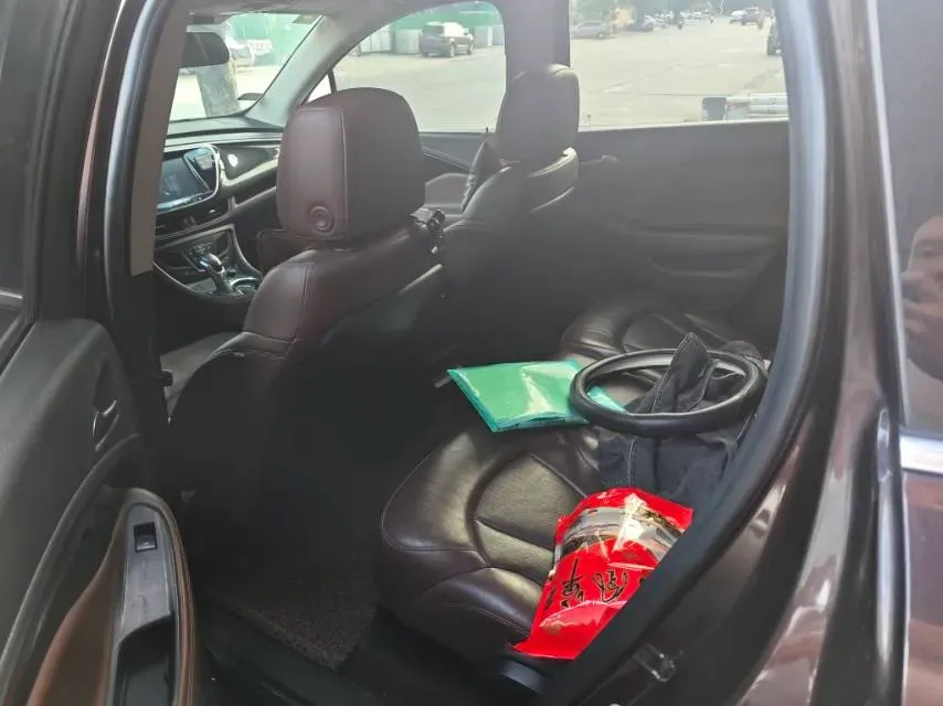 2020 Buick EnvisionPlus 1.5T 169HP L4 7DCT,autocango,china used car exporter,china ev exporter,chinese used car exporter,chinese used ev exporter