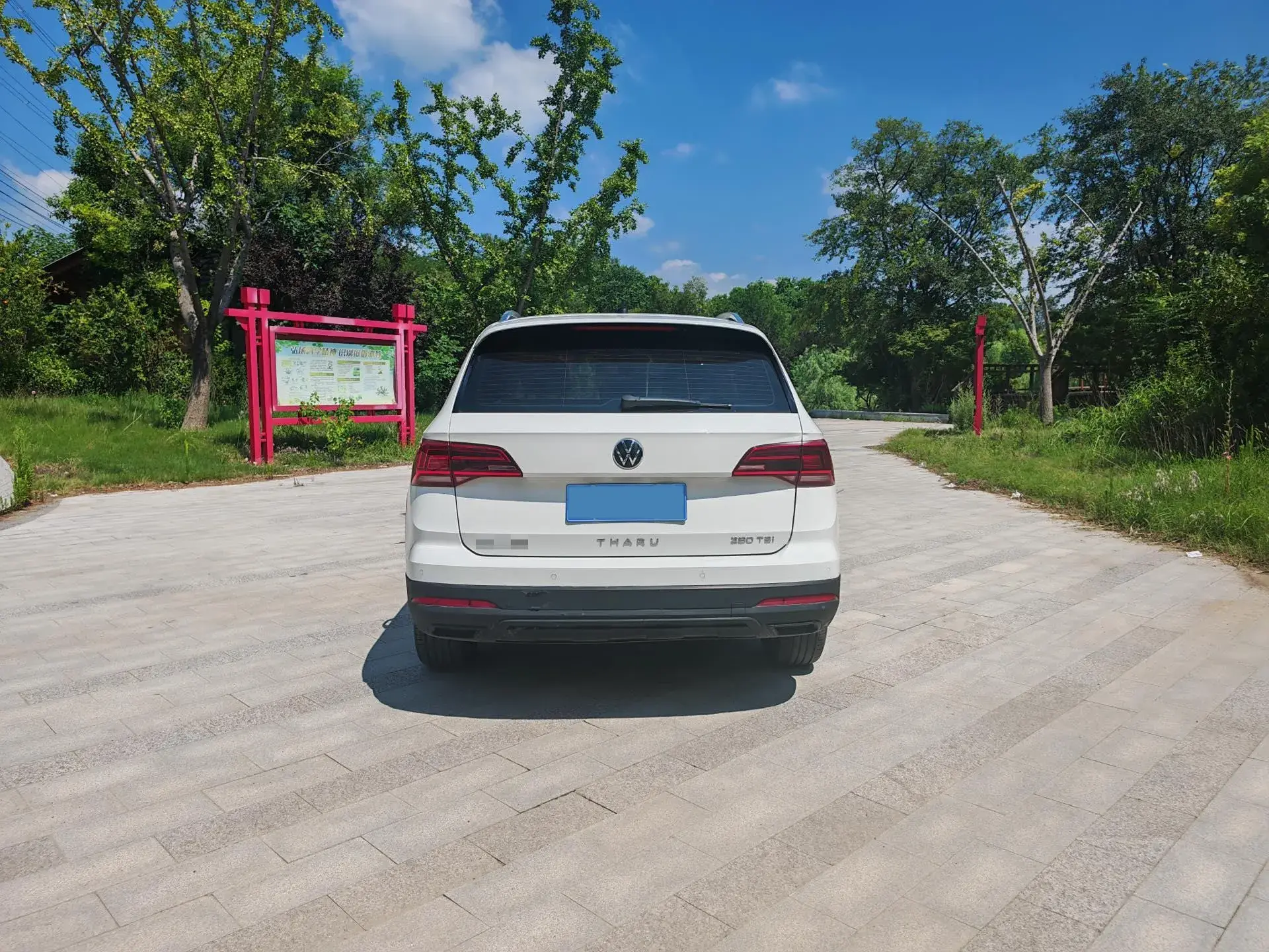 2022 VOLKSWAGEN THARU thumbnail 4