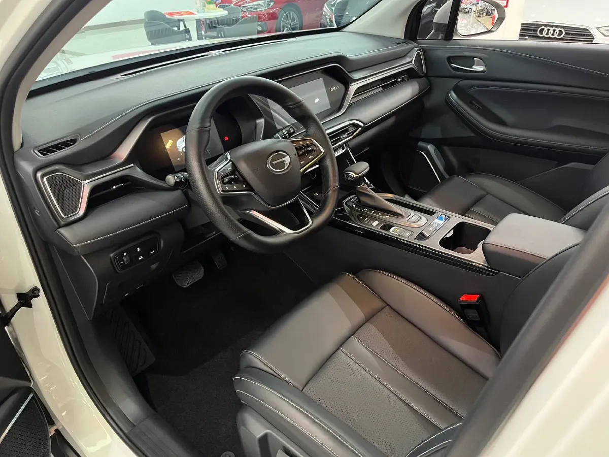 2022 GAC Trumpchi GS4 1.5T 169HP L4 6AT,autocango,china used car exporter,china ev exporter,chinese used car exporter,chinese used ev exporter