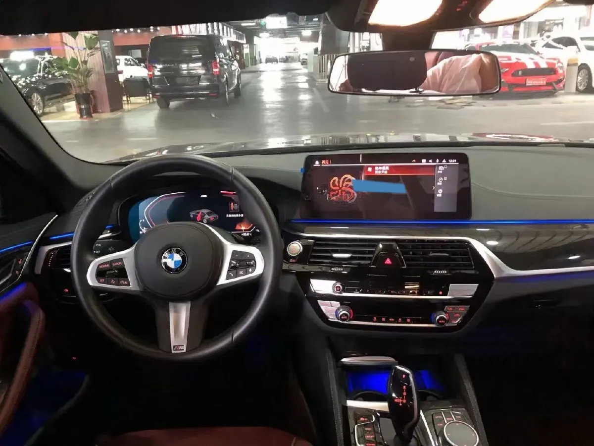 2021 BMW 5 Series 2.0T 184HP L4 8AT,autocango,china used car exporter,china ev exporter,chinese used car exporter,chinese used ev exporter