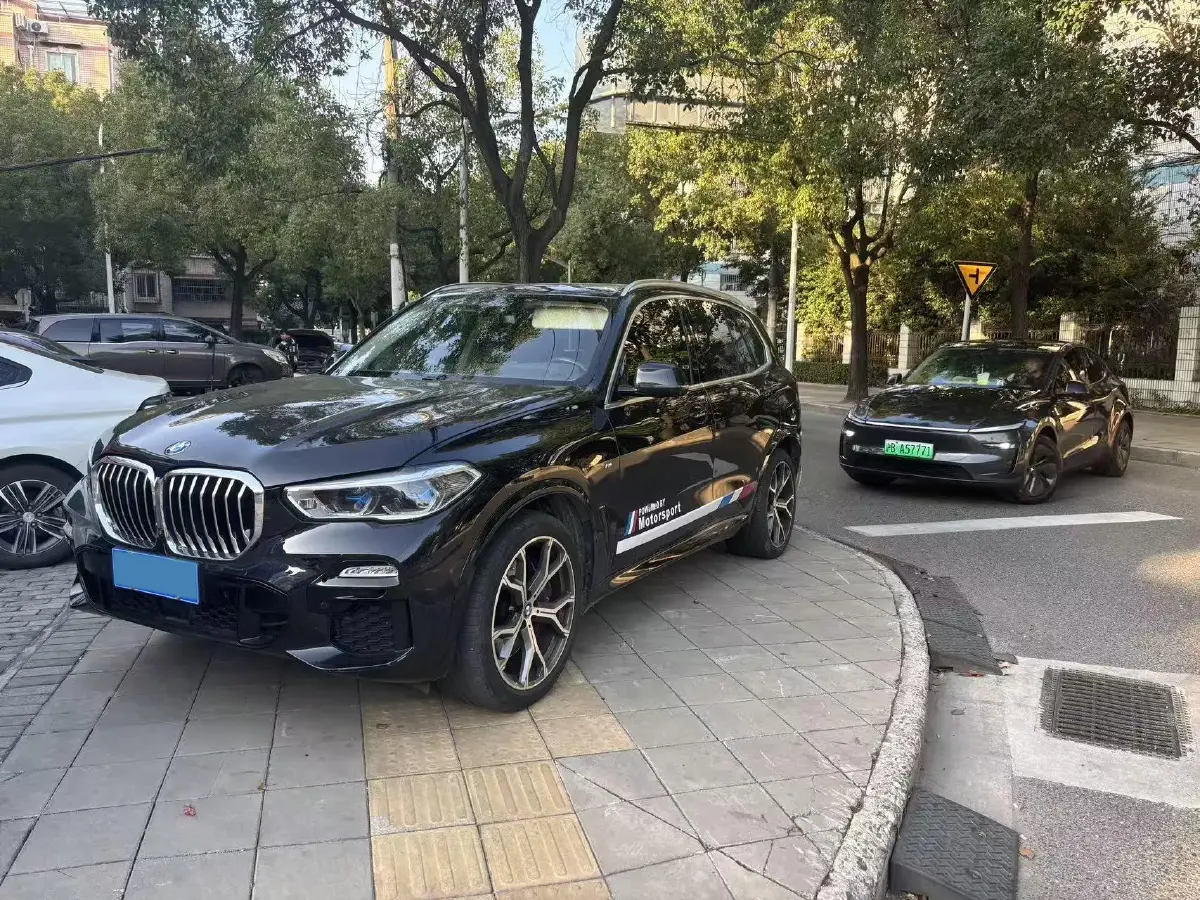 2020 BMW X5 3.0T 340HP L6 8AT