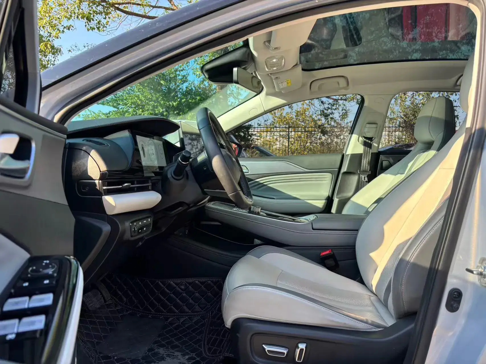 2022 AION S thumbnail 4