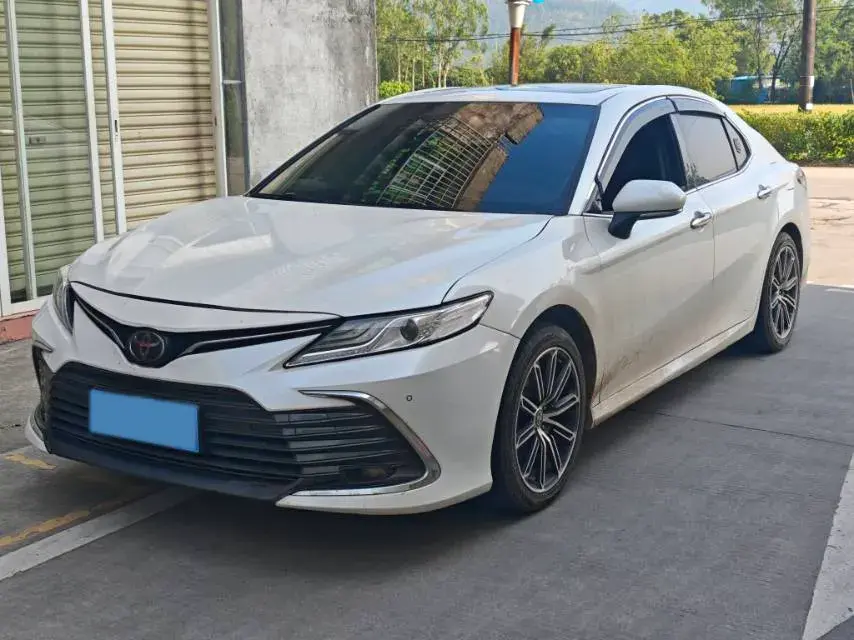 2019 TOYOTA CAMRY view 1