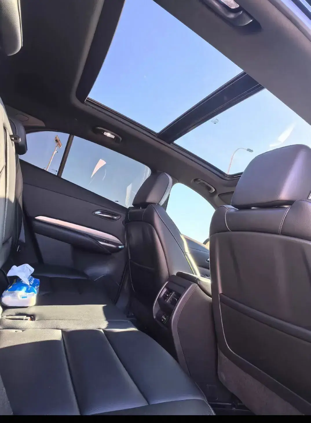 2020 CADILLAC XT4 thumbnail 3