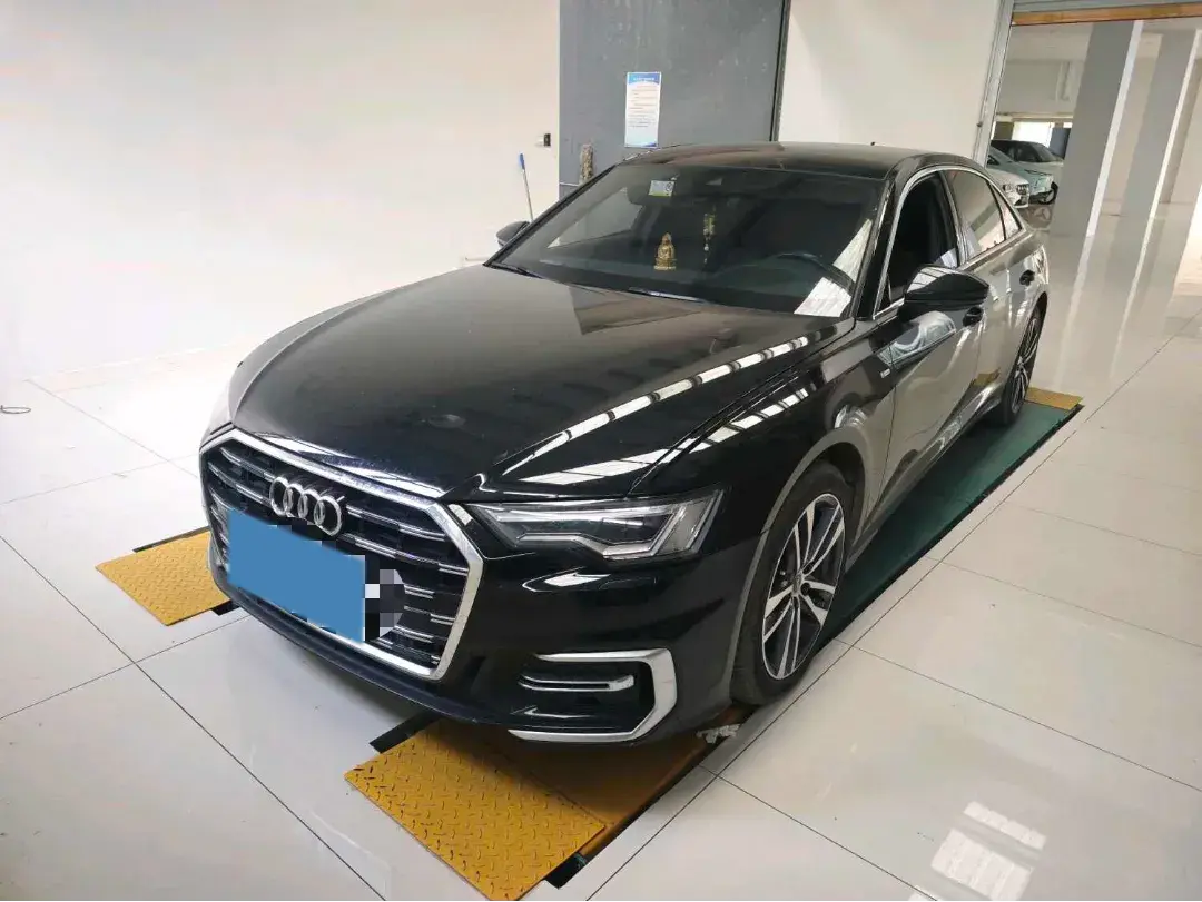 2023 Audi A6L 2.0T 190HP L4 7DCT