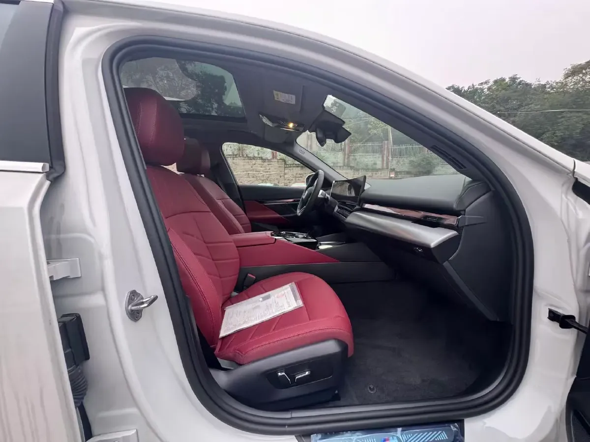 2025 BMW i5 BEV 81.6KWH,autocango,china used car exporter,china ev exporter,chinese used car exporter,chinese used ev exporter