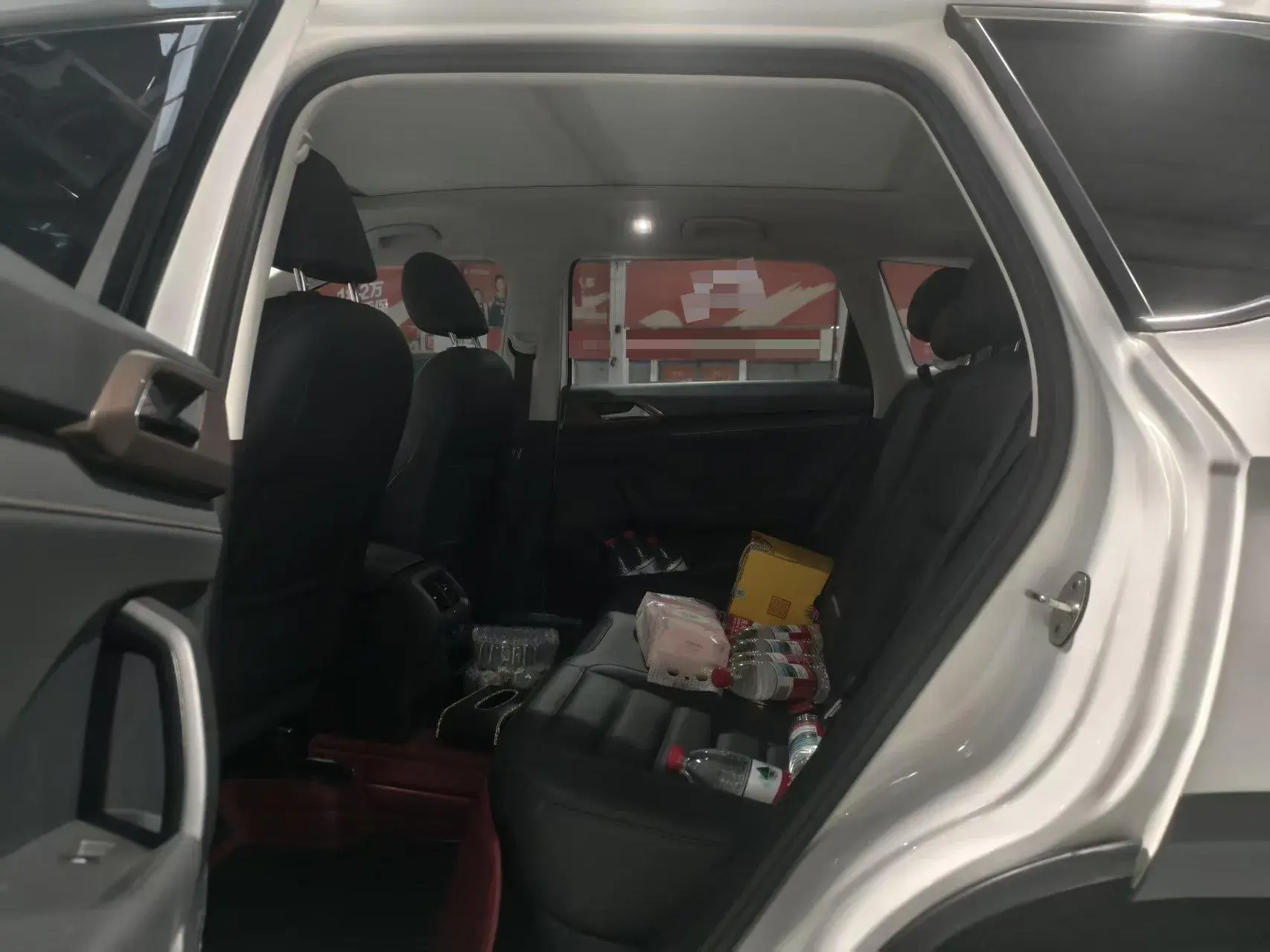 2021 VOLKSWAGEN THARU thumbnail 4