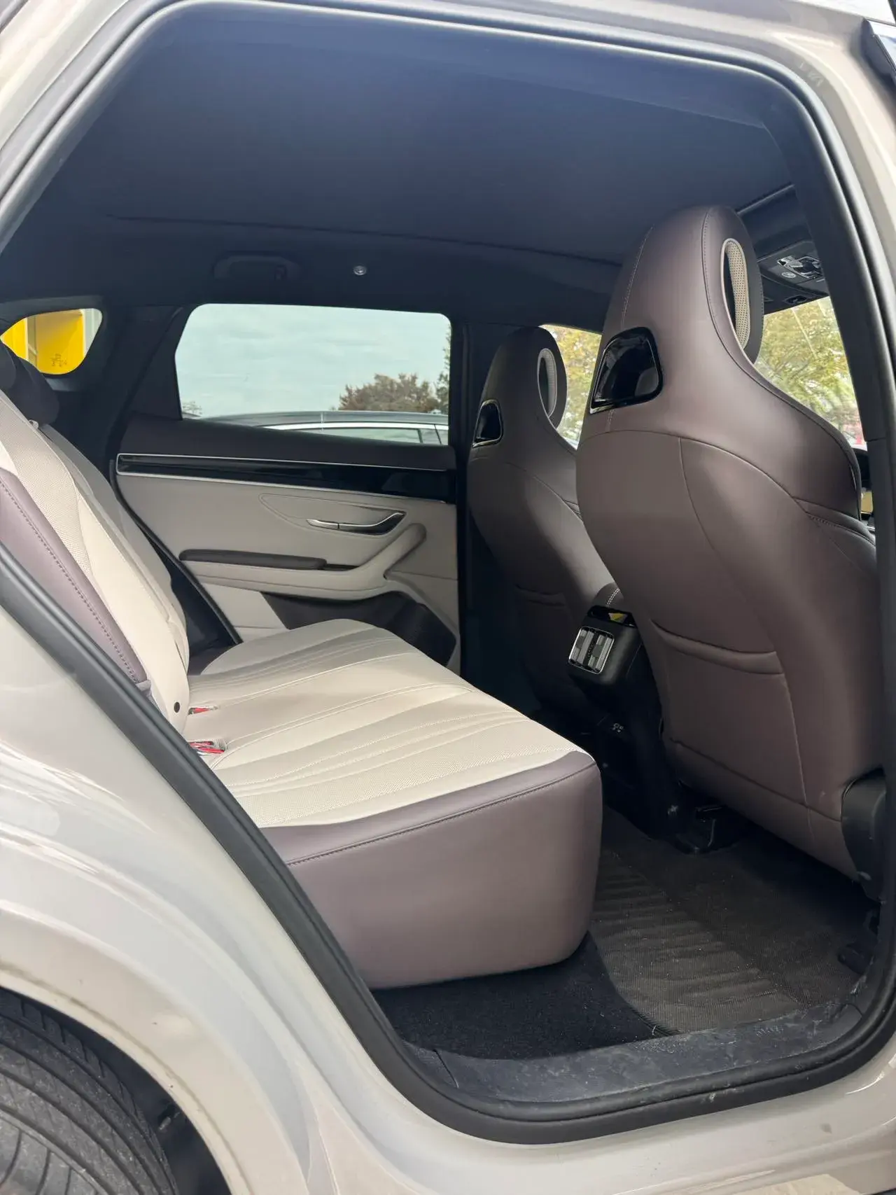 2025 BYD SONG thumbnail 3