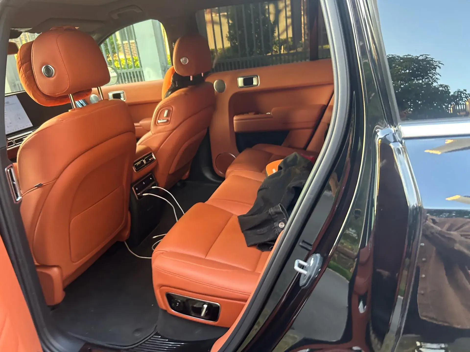 2023 LI L7 thumbnail 3