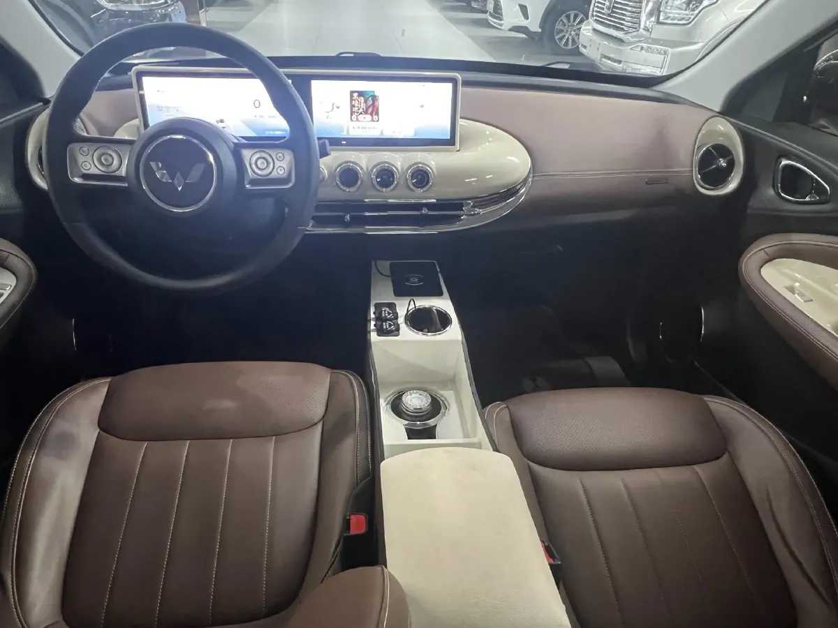 2023 WuLing BinGuo BEV 31.9KWH,autocango,china used car exporter,china ev exporter,chinese used car exporter,chinese used ev exporter