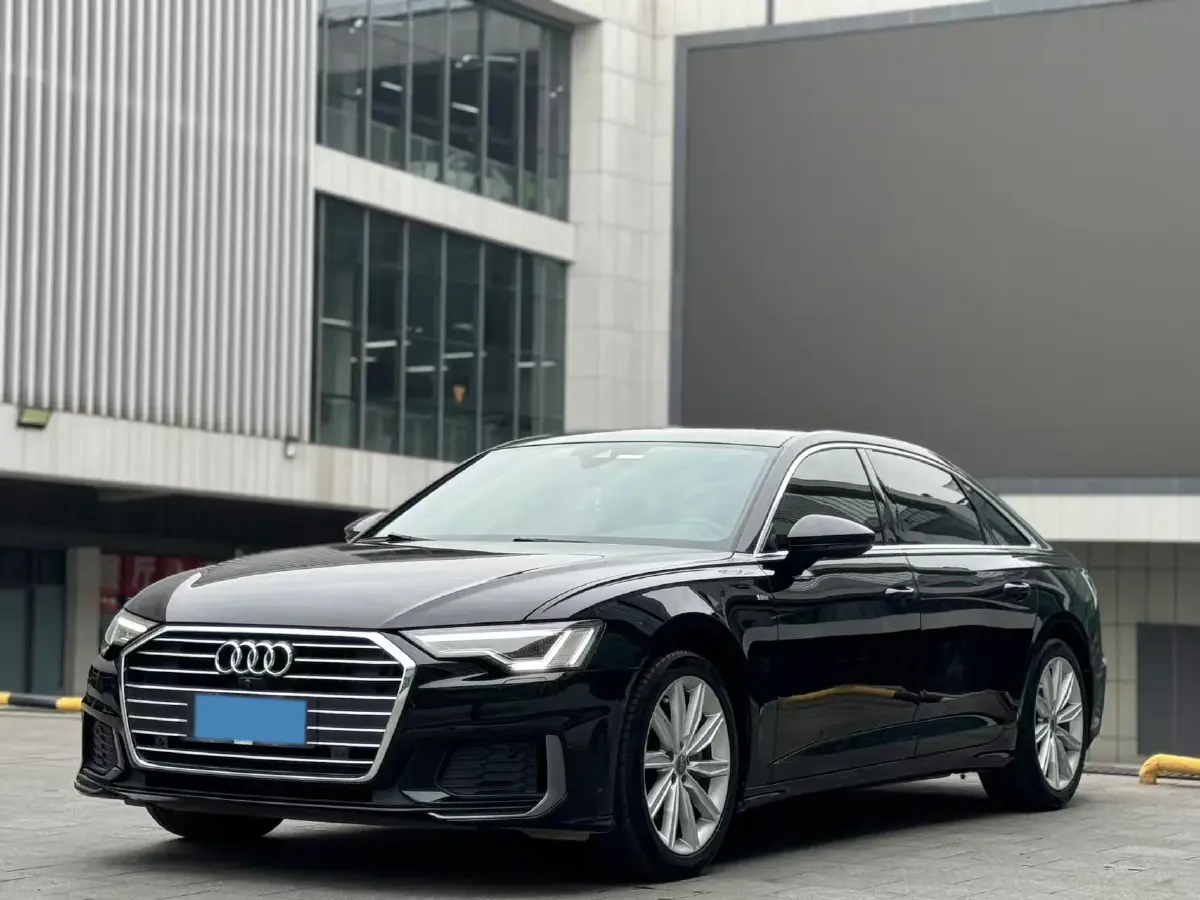 2022 Audi A6L 2.0T 224HP L4 7DCT