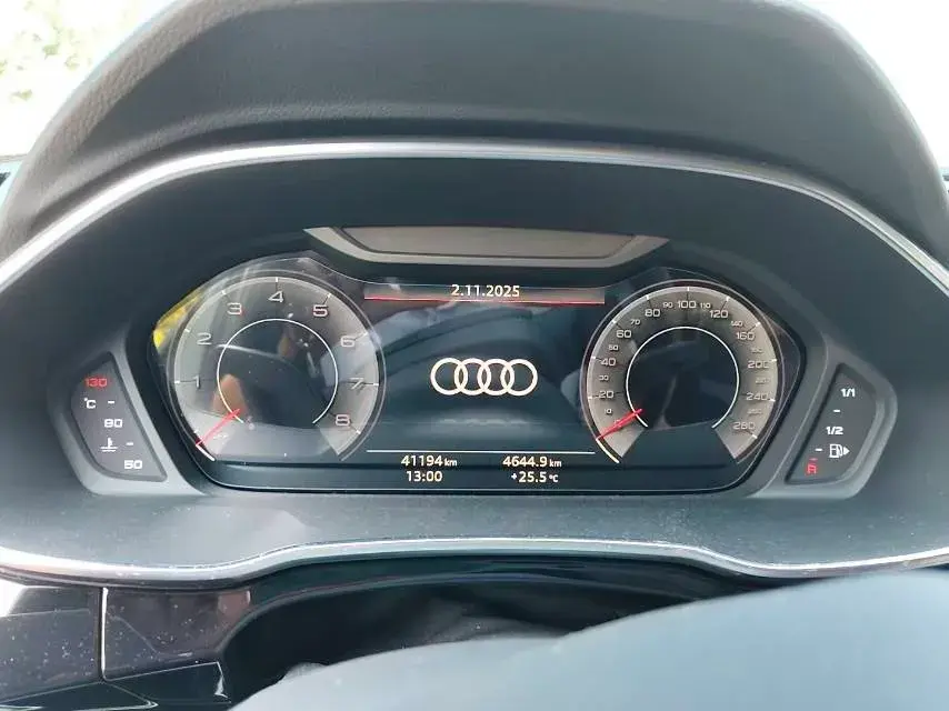 2024 AUDI Q3 thumbnail 3