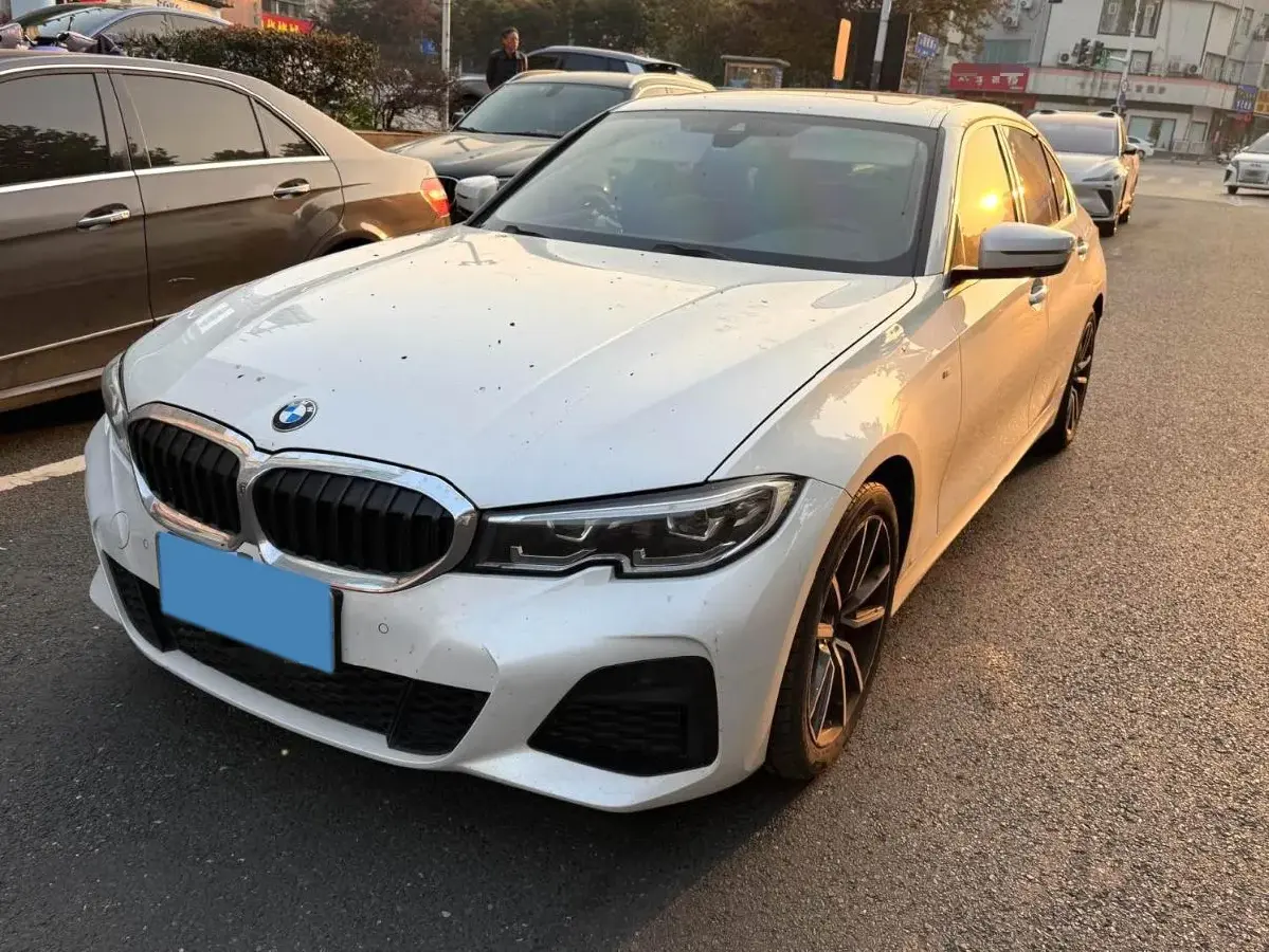 2022 BMW 3 Series 2.0T 184HP L4 8AT