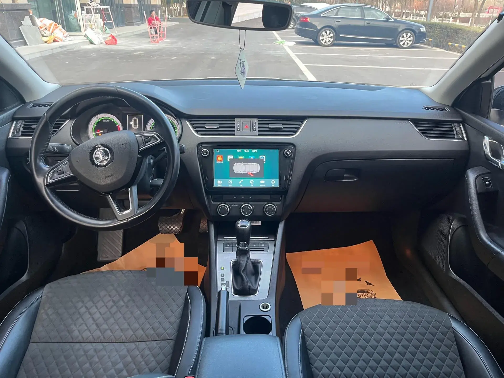 2018 SKODA OCTAVIA thumbnail 4