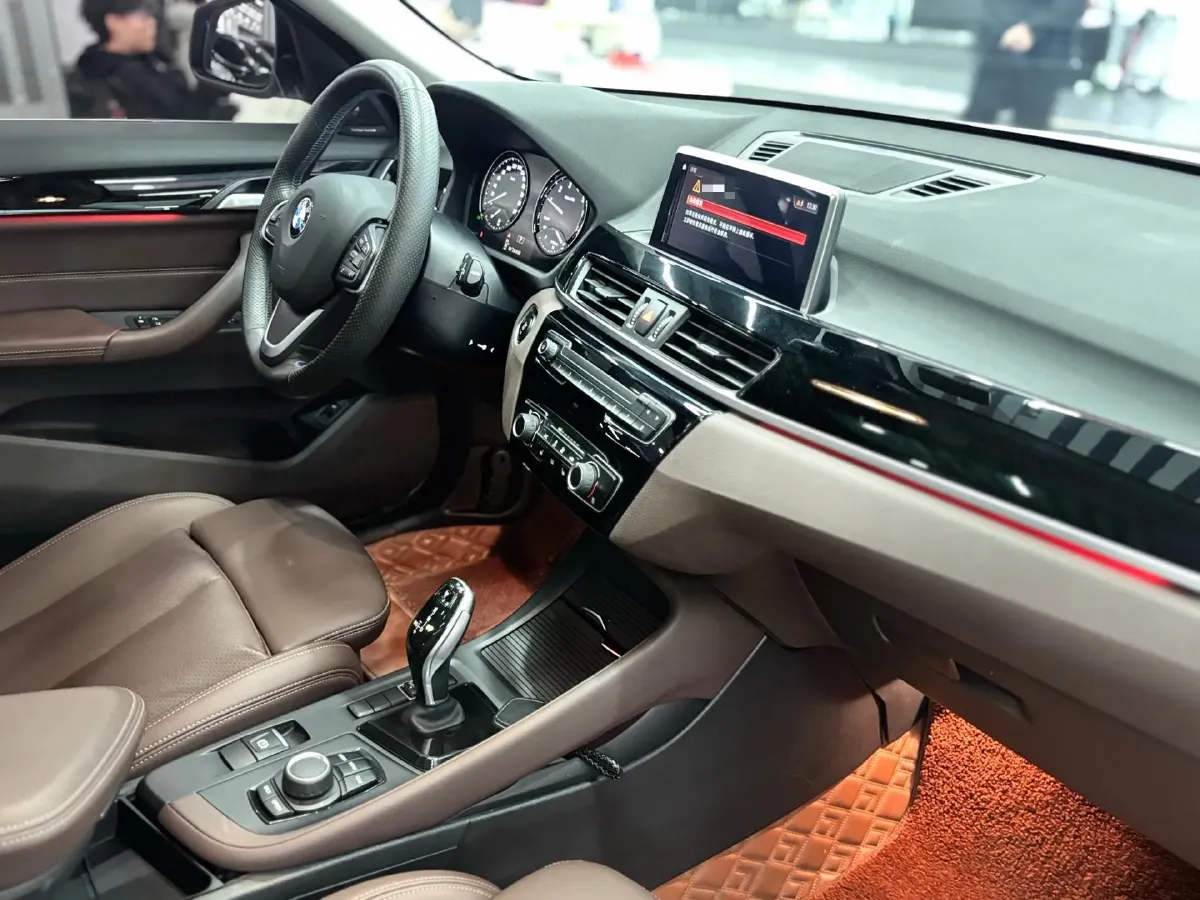 2020 BMW X1 1.5T 140HP L3 7DCT,autocango,china used car exporter,china ev exporter,chinese used car exporter,chinese used ev exporter