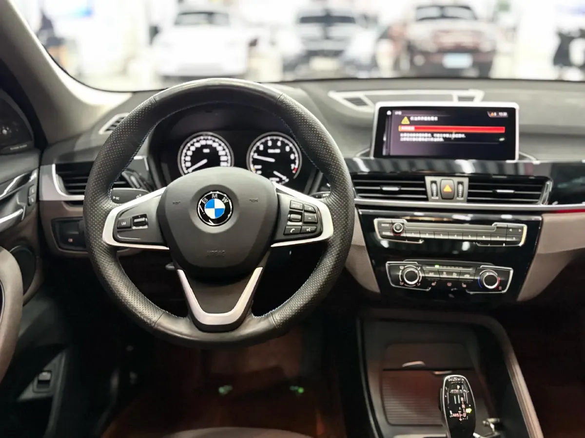 2020 BMW X1 1.5T 140HP L3 7DCT,autocango,china used car exporter,china ev exporter,chinese used car exporter,chinese used ev exporter