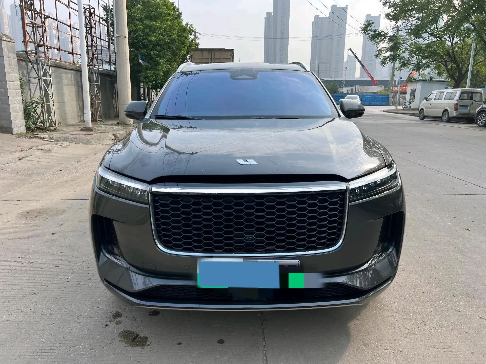 2021 LI ONE thumbnail 2