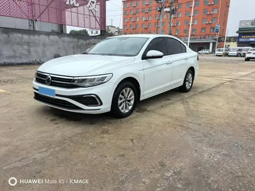 2021 VOLKSWAGEN BORA view 1