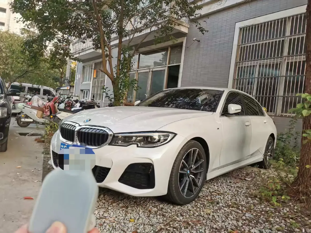 2022 BMW 3 Series 2.0T 156HP L4 8AT,autocango,china used car exporter,china ev exporter,chinese used car exporter,chinese used ev exporter