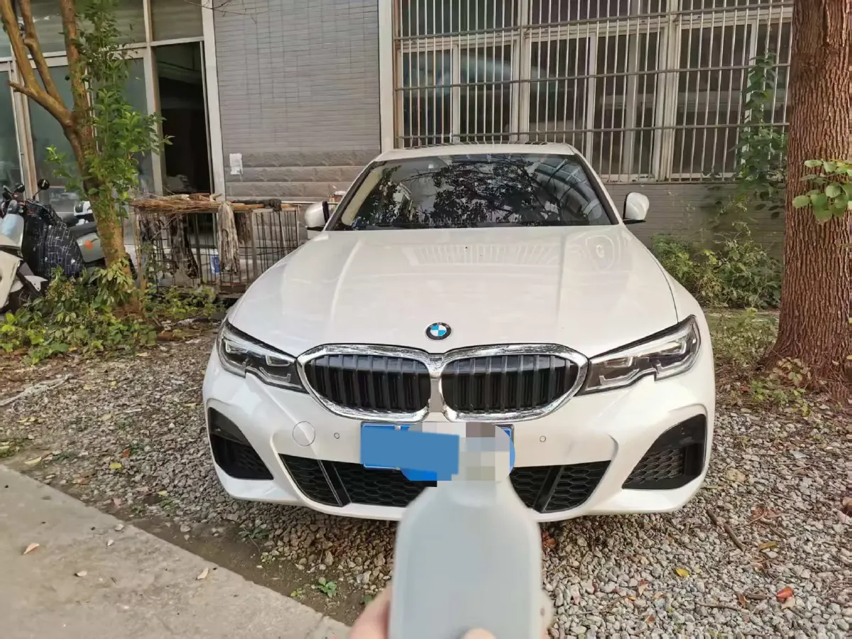 2022 BMW 3 Series 2.0T 156HP L4 8AT,autocango,china used car exporter,china ev exporter,chinese used car exporter,chinese used ev exporter