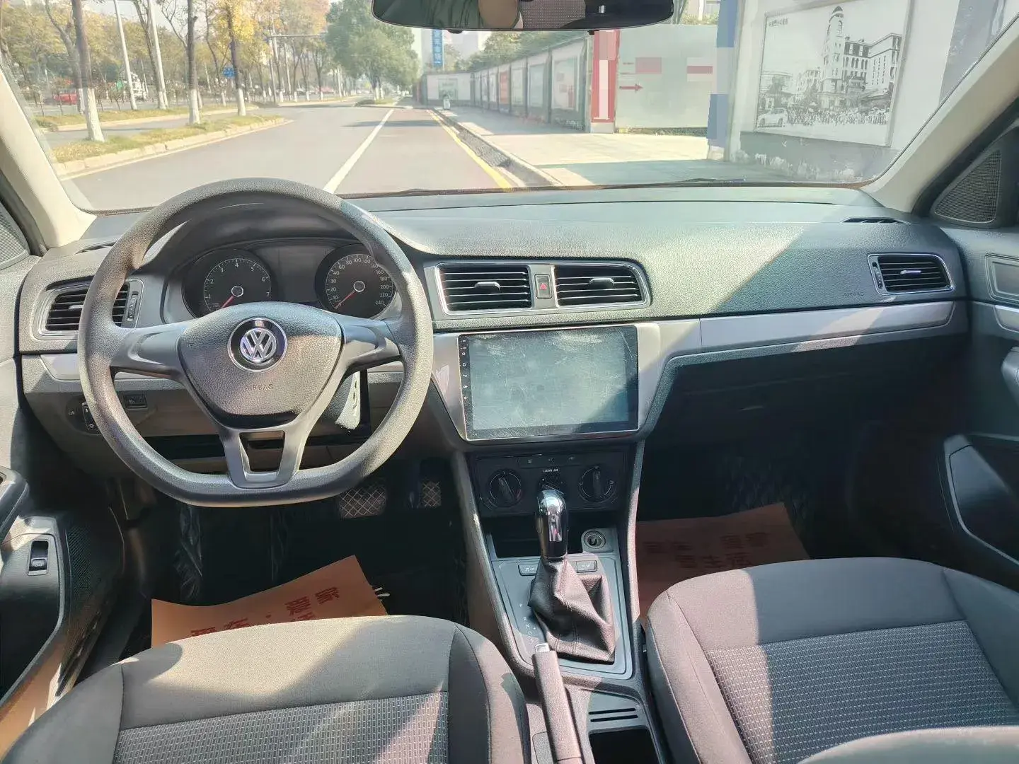 2017 VOLKSWAGEN LAVIDA thumbnail 4