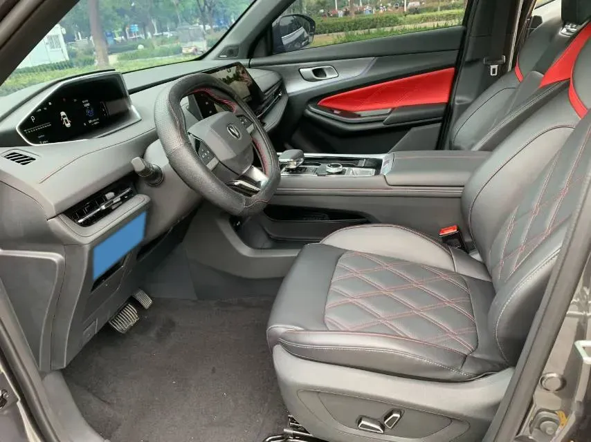 2024 ChangAn X7 PLUS 1.5T 188HP L4 7DCT,autocango,china used car exporter,china ev exporter,chinese used car exporter,chinese used ev exporter