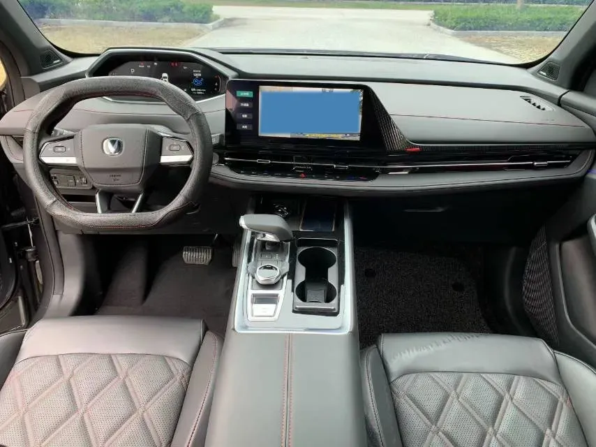 2024 ChangAn X7 PLUS 1.5T 188HP L4 7DCT,autocango,china used car exporter,china ev exporter,chinese used car exporter,chinese used ev exporter