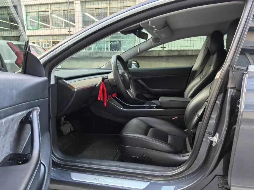 2020 TESLA MODEL thumbnail 3