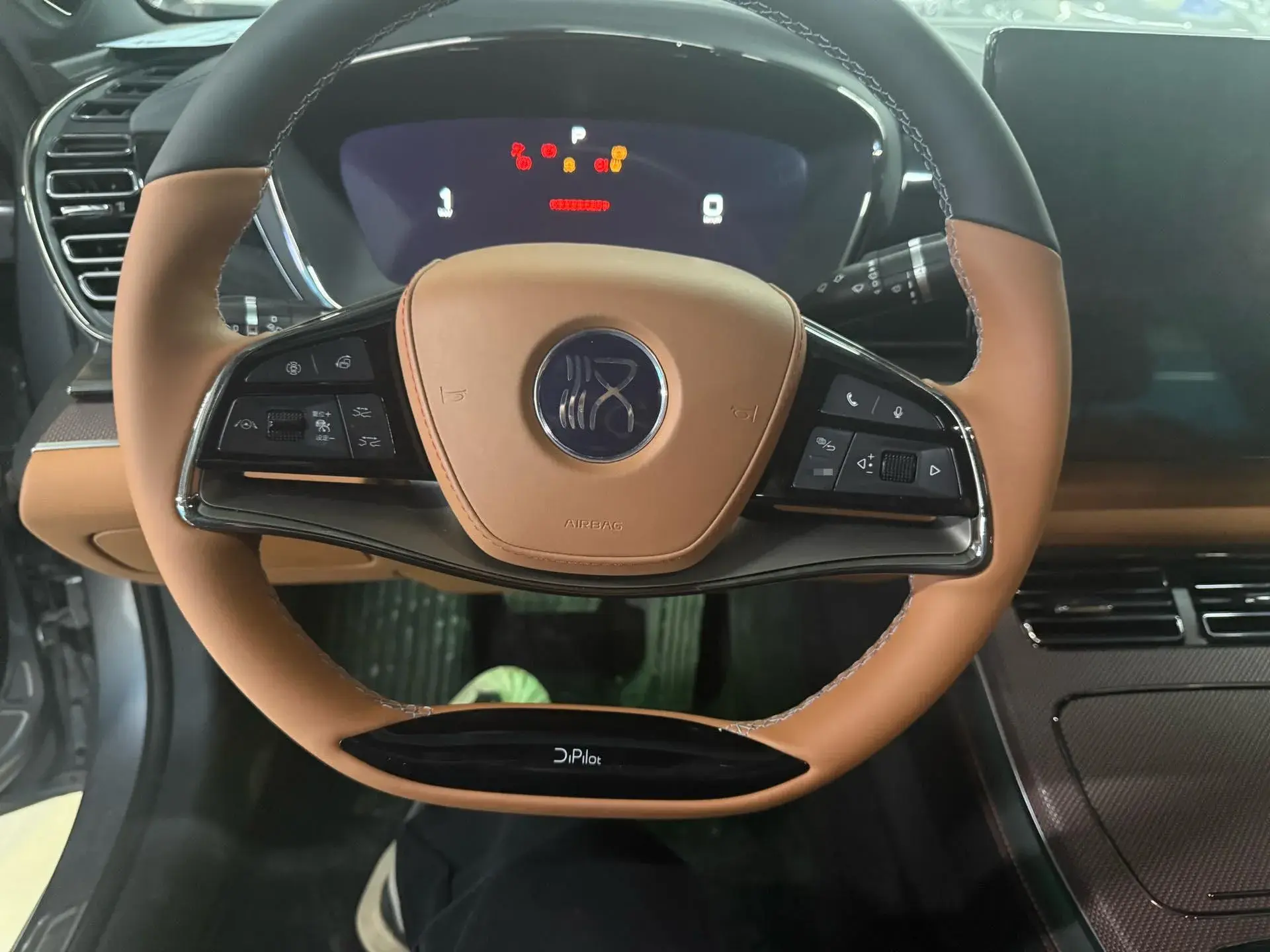 2022 BYD HAN thumbnail 3