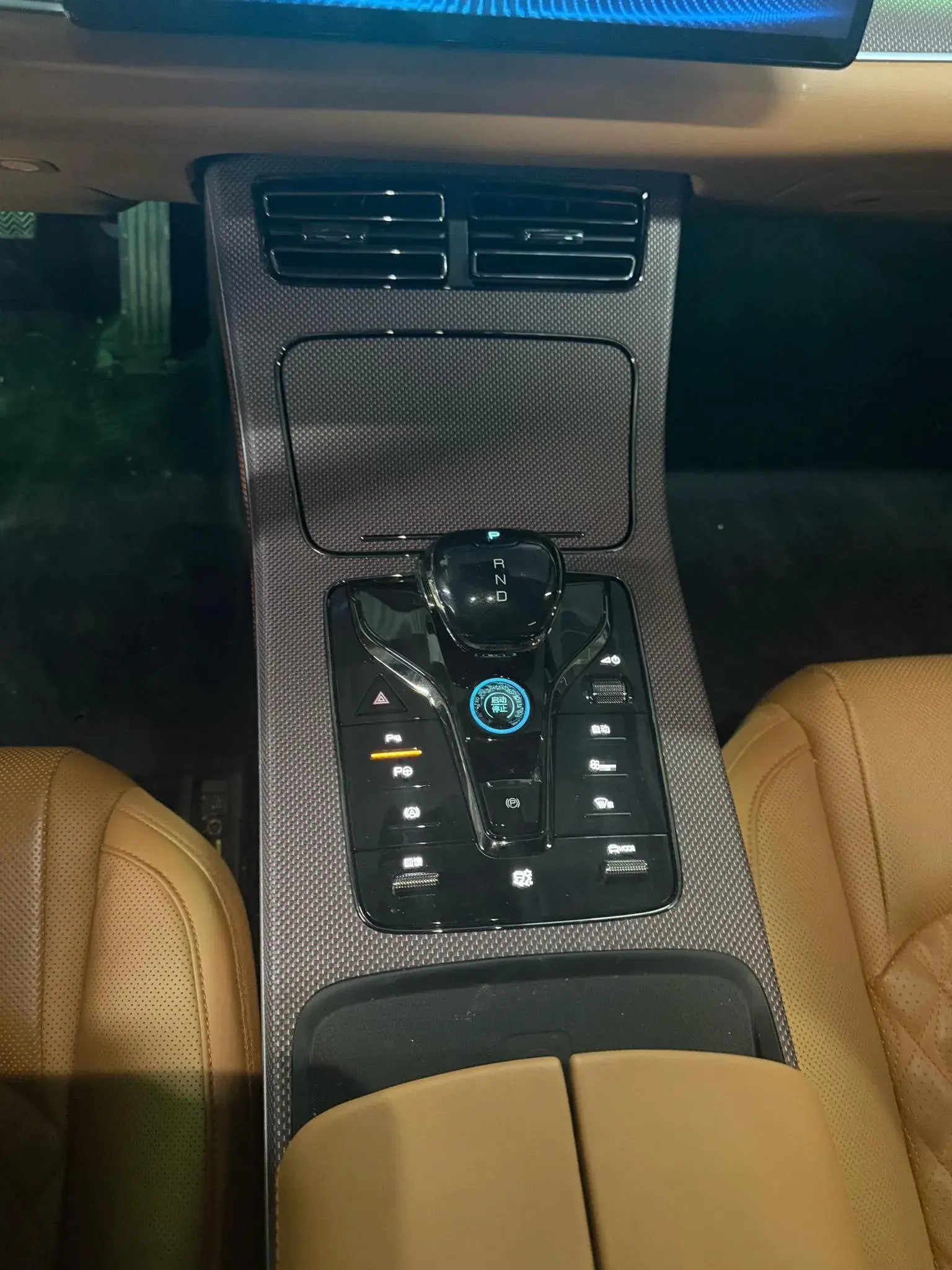 2022 BYD HAN thumbnail 4